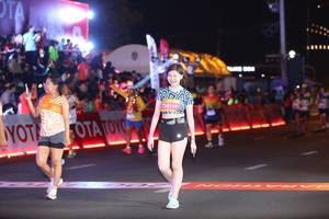 BIB: 
                            <button type="button" onclick="openModal(23339701)" class="btn btn-primary btn-sm float-right btn-popup" data-toggle="modal" data-target=".modal-high-quality">
                        <i class="fas fa-shopping-cart"></i> Add to Cart
                    </button>
                                            <button type="button" onclick="isThisMe(23339701, true)" class="btn btn-success btn-sm float-right btn-popup btn-isme hidden" data-toggle="tooltip" data-placement="bottom" title="นี่คือรูปของคุณใช่ไหม คลิกที่นี่เพื่อเอาเข้าอัลบั้ม">
                        <i class="fas fa-plus"></i> Add to album
                    </button>
                    <button type="button" onclick="isThisMe(23339701, false)" class="btn btn-warning btn-sm float-right btn-popup btn-isnotme hidden">
                        <i class="fas fa-ban"></i> Remove from album
                    </button>